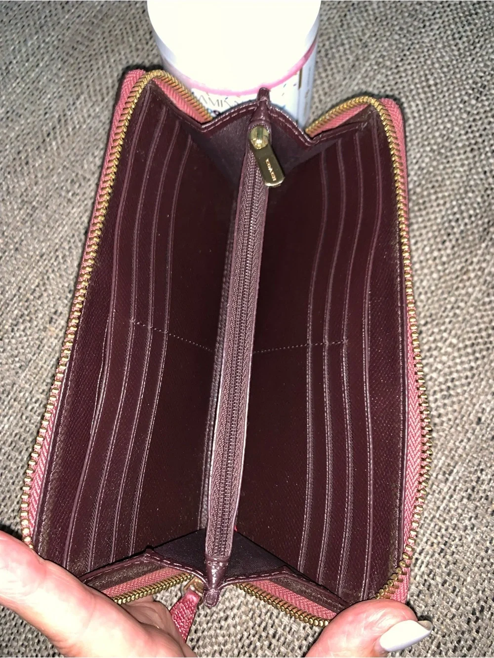 COACH ZIPPY metallic pink/burgundy wallet EUC w/Aminnah Donut Sugar Polish